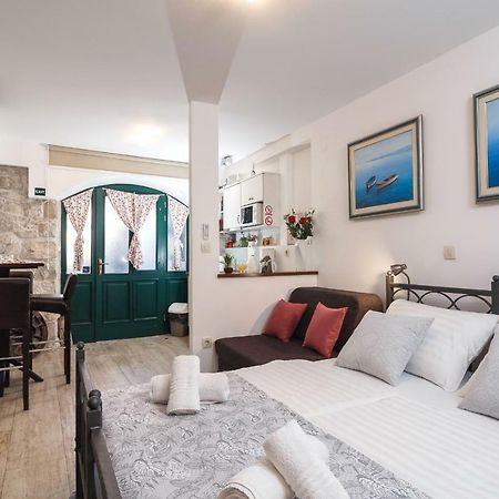Apartments Villa Cambi Split Exterior photo