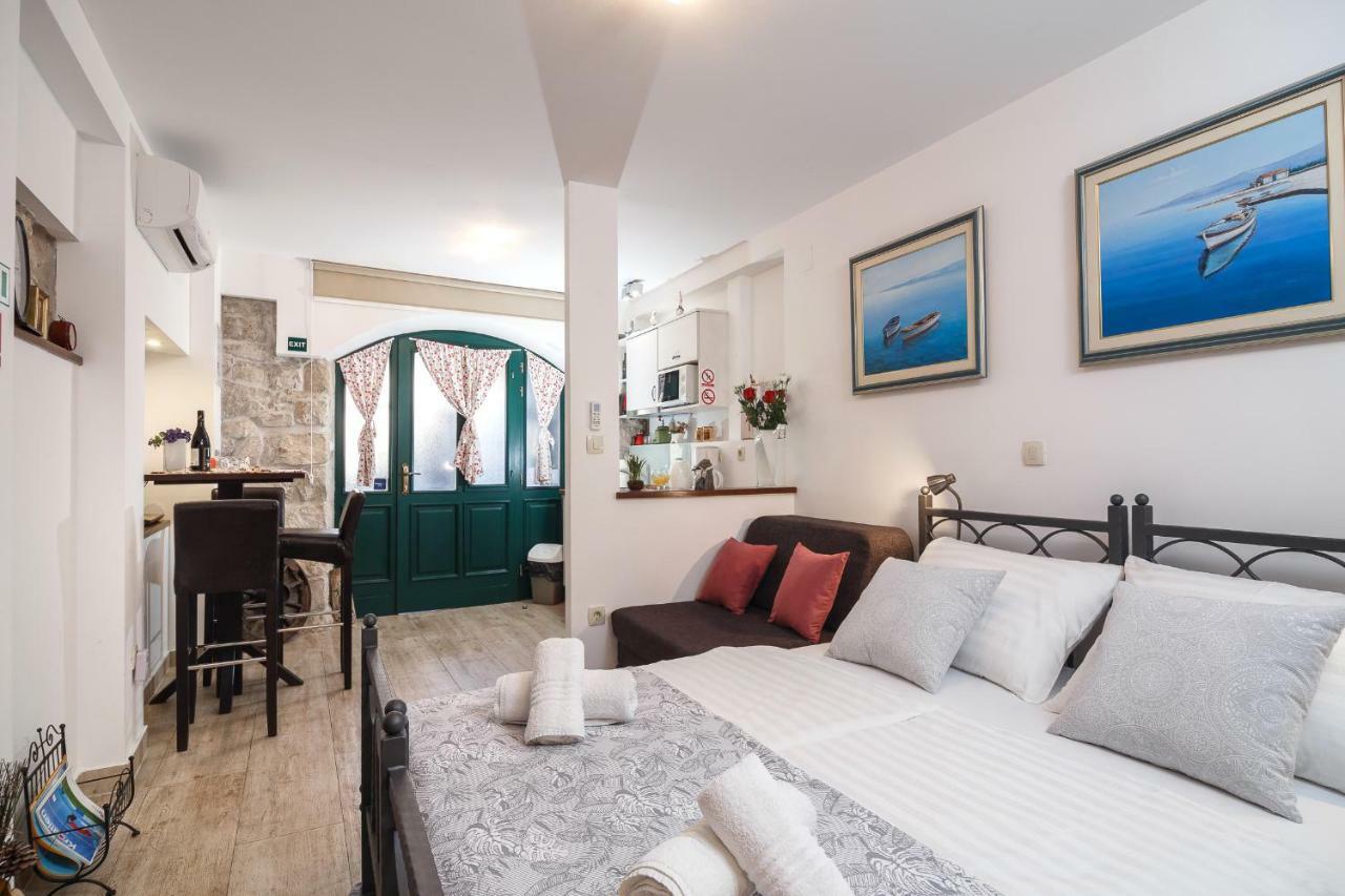 Apartments Villa Cambi Split Exterior photo