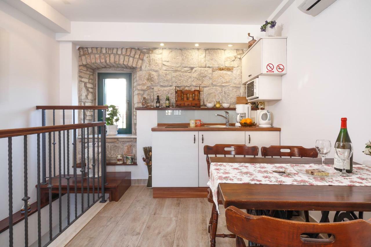 Apartments Villa Cambi Split Exterior photo